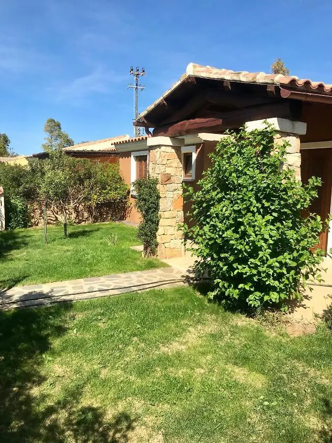 Villa Villetta Indipendente Fronte Spiaggia Budoni